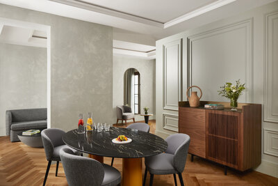 SALON_SUITE