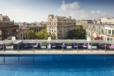 OS_NH_collection_barcelona_podium_320-7360x4912