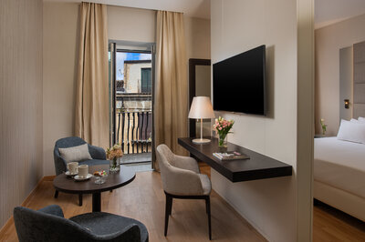 NH_Collection_Palazzo_Sitano_Room_Premium_XL_Wide_Shot.jpg