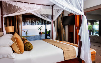 Anantara_Bazaruto_Island_Resort_Guest_Room_Pool_Villa_Master_Bedroom