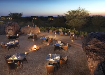 Anantara_Sir_Bani_Yas_Island_Al_Sahel_Villa_Resort_Restaurant_Boma_Setup