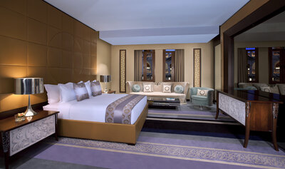 Souq_Waqif_Boutique_Hotels_by_Tivoli_Guestroom_Al_Jasra_Amiri_Suite_Bedroom-6144x3640