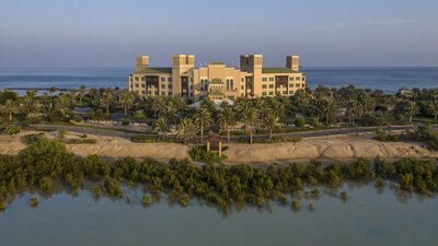 DESERT ISLAND RESORT EXTERIOR DAYLIGHT-6535x3672