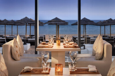 Tivoli_Marina_Vilamoura_Algarve_Resort_Restaurant_Purobeach_Dining_Setup_Night_1