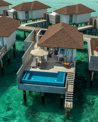 Avani_Plus_Fares_Maldives_Guest_Room_Over_Water_Pool_Villa_Aerial 7