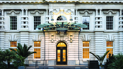 Avani_Metropolis_Residences_Exterior_Signage_Landscape-5000x2812