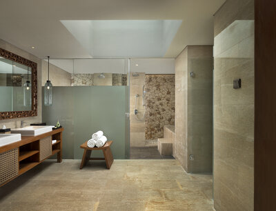 Anantara_Uluwatu_Bali_Resort_Guest_room_Two_Bedroom_Garden_View_Pool_Villa_Bathroom-8256x6322