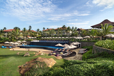Anantara_Peace_Haven_Tangalle_Resort_Pool_View_Exterior_Day