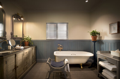 Anantara_Stanley_&_Livingstone_Victoria_Falls_Hotel_Suite_Bathroom