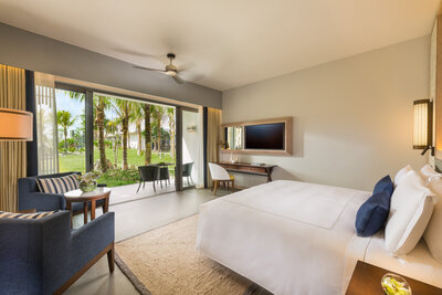 Anantara_Iko_Mauritius_Resort_And_Villas_Guest_Room_Deluxe_Garden_Room_Garden_View-8131x5429