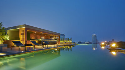 Anantara_Chiang_Mai_Serviced_Suites_Pool_View_Rooftop_Pool_Infinity-7952x4473