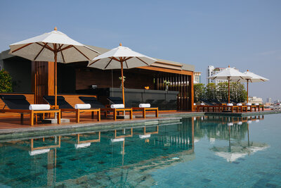 Anantara_Chiang_Mai_Serviced_Suites_Pool_View_rooftop