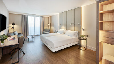 NH_Alicante_Room_Superior_New_Style_Double_Terrace_Bed