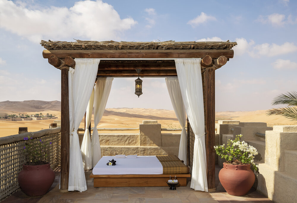 Qasr_Al_Sarab_Desert_Resort_by_Anantara_Spa_Spa_Cabana_Thai_Sala.jpg