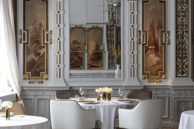 Anantara_Grand_Hotel_Krasnapolsky_Amsterdam_Restaurant_Gastronomy_The_White_Room_corner-8688x5792