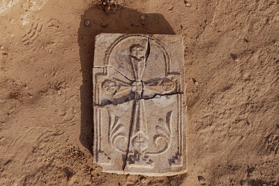 608559-Ancient Cross Excavated By ©Department of Culture and Tourism, Abu Dhabi-730eff-original-1756348346.jpg