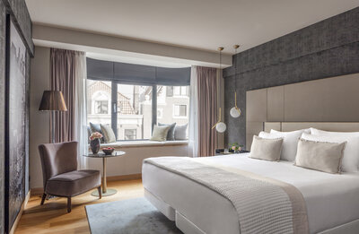 Anantara_Grand_Hotel_Krasnapolsky_Amsterdam_Room_Deluxe_MUR_View
