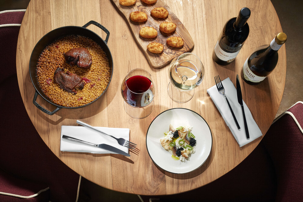 Tivoli_Kopke_Porto_Gaia_Hotel_Restaurant_Boa_Vista_Terrace_Sharing_Dishes_With_Wine_Arroz de Galo.jpg