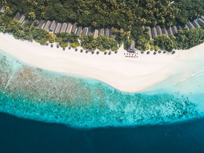 615216-NH_Collection_Maldives_Reethi_Resort_Homepage_1920x600-2c76f9-original-1759207464.jpg