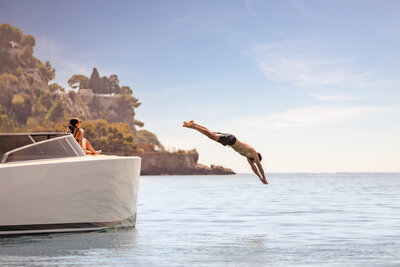 Anantara_Plaza_Nice_Hotel_Lifestyle_Boat_Experience_Dive_Sea (1).jpg