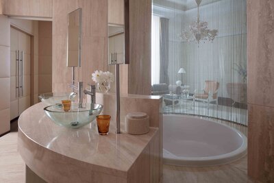 Anantara_Palazzo_Naiadi_Rome_Presidential_Suite_Bathroom_Hero