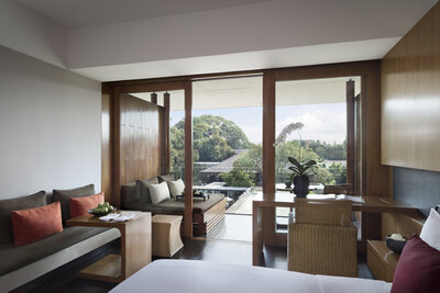 Anantara_Chiang_Mai_Resort_Guest_Room_Deluxe_River_View_Room_bed
