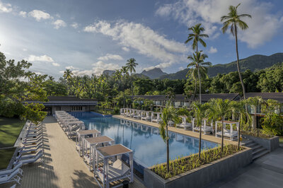 Avani_Plus_Barbarons_Seychelles_ZIL_Pool_Deck_2