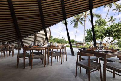 Anantara_Peace_Haven_Tangalle_Resort_Restaurant_Verala_Day