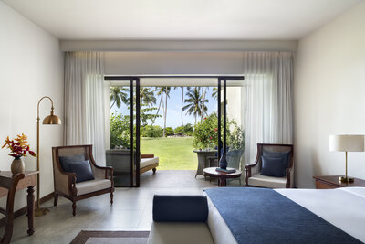 Anantara_Peace_Haven_Tangalle_Resort_Guest_Room_Premier_Beach_Access_Room