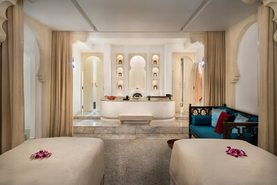 Anantara_Siam_Bangkok_Hotel_Spa_Treatment_Room_Twin_Massage_Beds_Jacuzzi