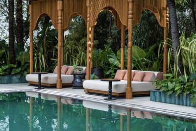 Anantara_Siam_Bangkok_Hotel_Pool_View_Lounge_Chair(1)
