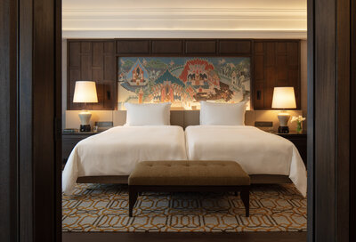 Anantara_Siam_Bangkok_Hotel_Guest_Room_Anantara_Suite_Bedroom (4)
