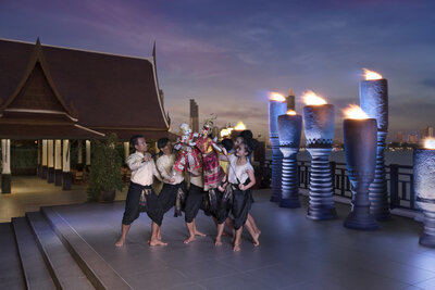 Anantara_Riverside_Bangkok_Resort_Restaurant_Riverside_Terrace_Puppet_Show
