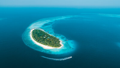 615215-NH_Collection_Maldives_Reethi_Resort_Homepage_Banner_800x455-f1116a-original-1759207454