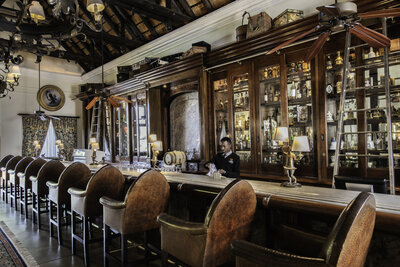 The_Royal_Livingstone_By_Anantara_Bar_Travellers_Bar (1)