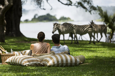 The_Royal_Livingstone_by_Anantara_Restaurant_Dining_by_Design_Picnic_Couple (2)