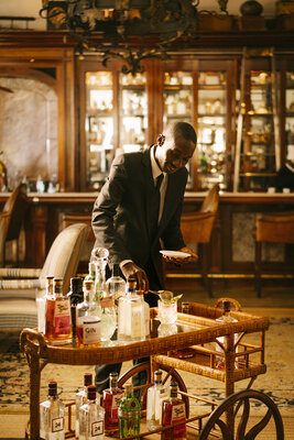 The_Royal_Livingstone_by_Anantara_Bar_Lounge_Gin_Tray_Bartender_Making_Drink