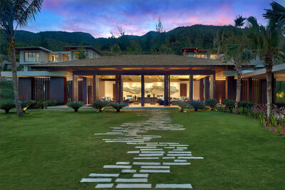 Anantara_Quy_Nhon_Villas_Exterior_View_Lobby_And_Garden_Setting_At_Dawn-6629x4418