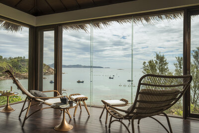 Anantara_Quy_Nhon_Villas_Spa_Anantara_Spa_Thai_Massage_Pavilion_Overlooking_Quy_Nhon_Bay-7935x5293