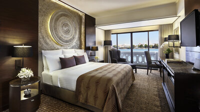 Anantara_Riverside_Bangkok_Resort_Guest_Room_Anantara_Riverfront_Suite_Bedroom-5616x3159 (1)