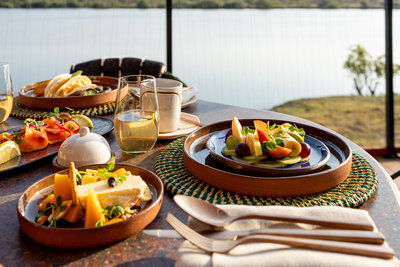 Anantara_Kafue_River_Tented_Camp_Breakfast_River_View