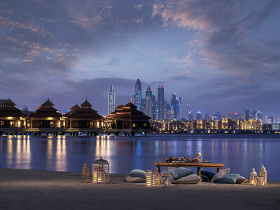 Anantara_The_Palm_Dubai_Resort_Property_Amenity_Restaurant_Sunset_Dining_Evening-8272x6200