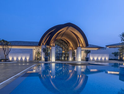 Anantara_Mina_Ras_Al_Khaimah_Resort_Exterior_View_Guest_Entrance_Side_View-8426x6389