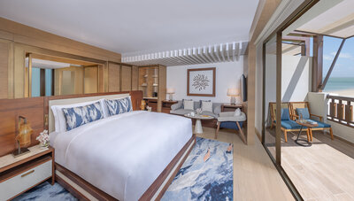Anantara_Mina_Ras_Al_Khaimah_Resort_Guest_Room_Deluxe_King_Beach_View-7719x4386