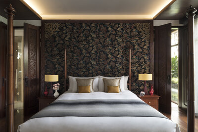Anantara Angkor Resort - Henri Mouhot Suite Master Bedroom