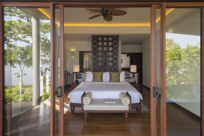 Anantara Kalutara Resort - Royal Bawa Suite Bedroom