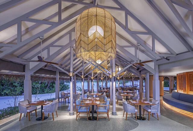 Anantara_Dhigu_Maldives_Resort_Restaurant_Fushi_Cafe