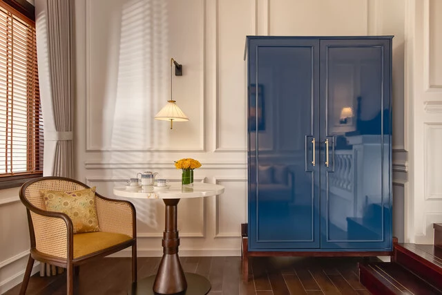 Anantara_Hoi_An_Resort_Premium_River_Suite_Minibar_and_Relaxation_Corner