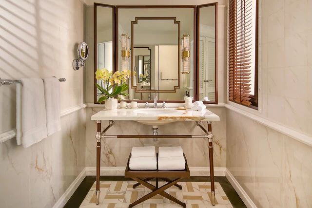 Anantara_Hoi_An_Resort_Bathroom_Vanity