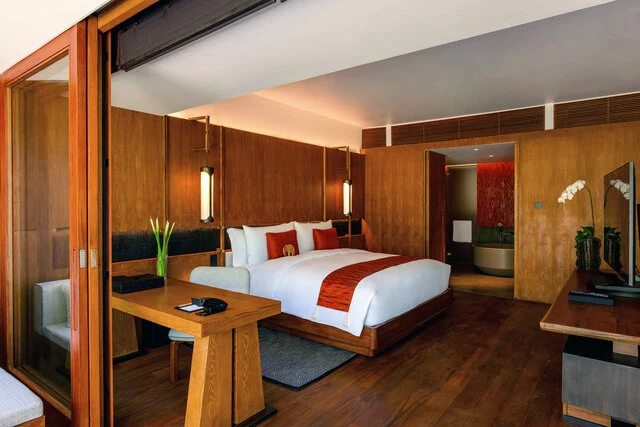 Anantara_Chiang_Mai_Resort_Guest_Room_Lanna_Garden_Terrace_Suite_Bedroom